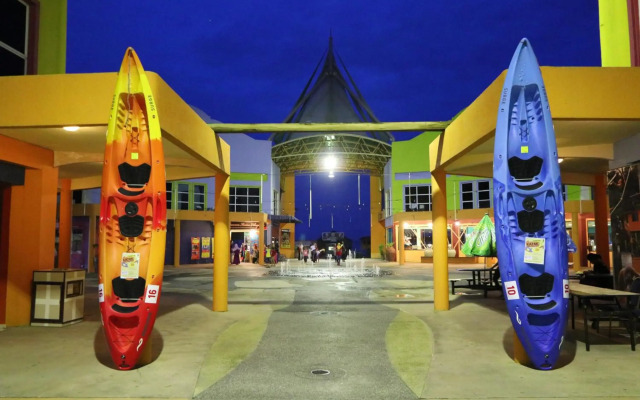 Bukit Merah Laketown Resort