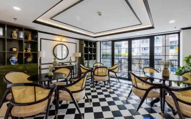 Cherry Dalat 3 - Luxury Hotel