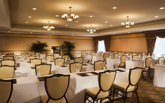 Omni William Penn Hotel