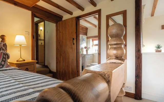 The Threshing Barn-Stunning 5 BD Retreat