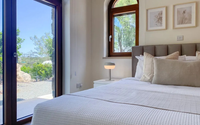 Phaedrus Living Luxury Villa Kathikas