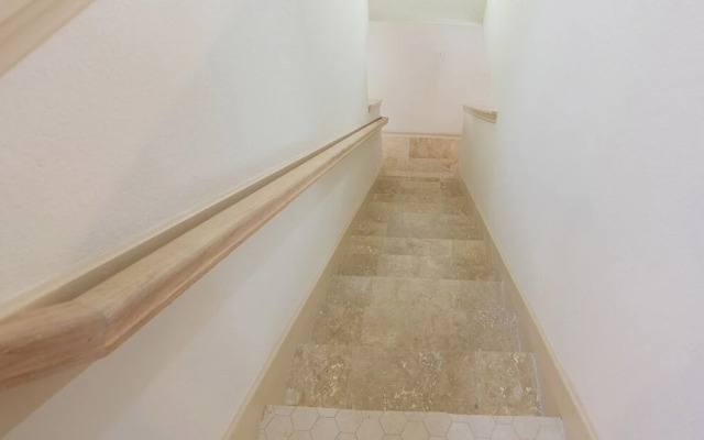 5Bdrm 2.5Bath 9Beds - The Nest Big House