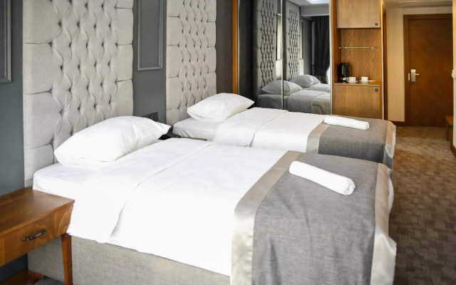 New Gate Hotel