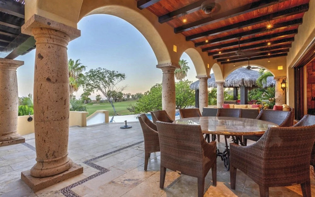 Blue Desert 11 - Casa De La Familia