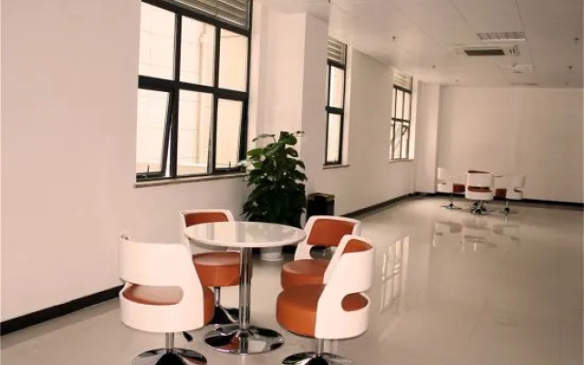 CCNU Educational Training Center – Hotel Rooms – Wuhan