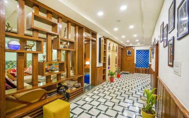 Royal Rafahiya - A Rooftop Lake View Hotel Near Lake Pichola
