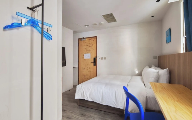 The Blue By Just Inn