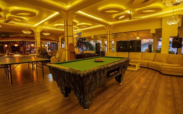 Alcove Resort