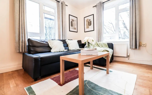 2 Bed Apartment in Russell Square