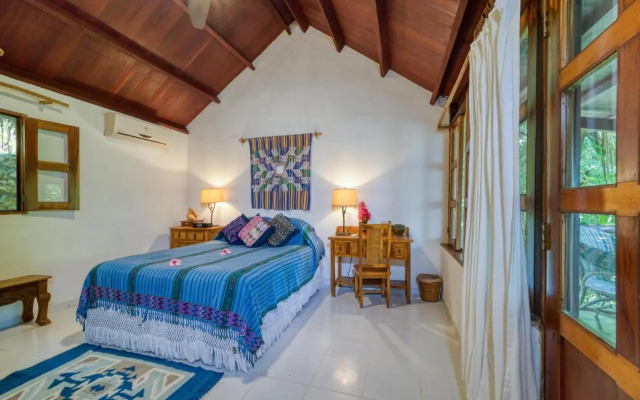 La Lancha by Francis Ford Coppola