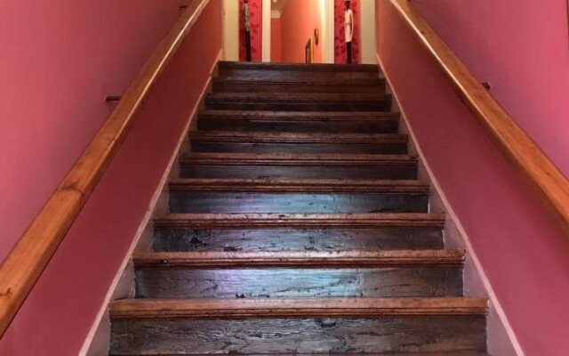 QDV Guest House