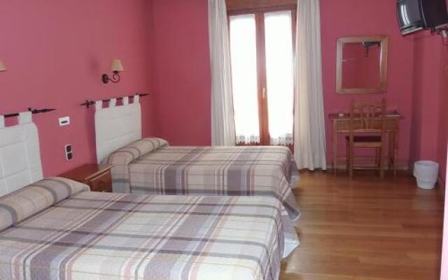 Hostal San Antolin