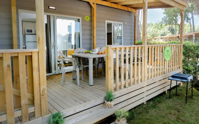 Hu Montescudaio Village