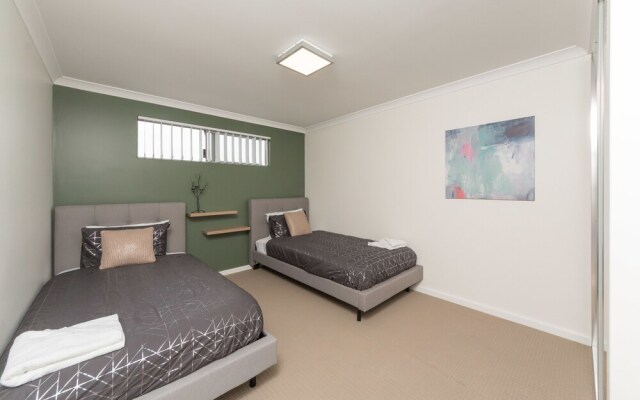Eliza Park Suites 21