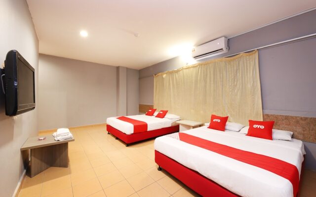 Hotel 22 by OYO Rooms