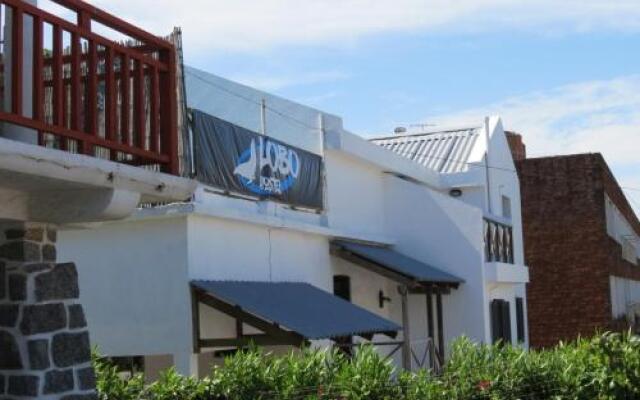 Lobo Hostel
