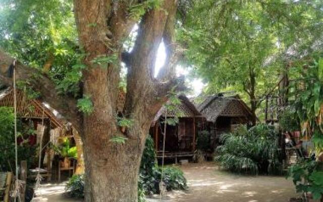 Easy Huts