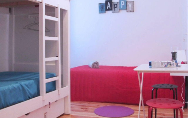 Fly to Lisbon hostel