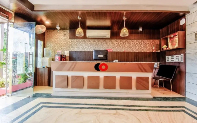 Nakshatra Comforts by OYO Rooms
