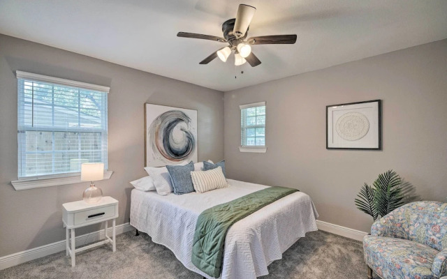 Spacious Houston Family Home With Game Room!