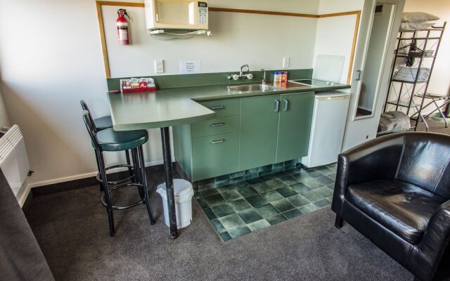 The Kaka Point Motels