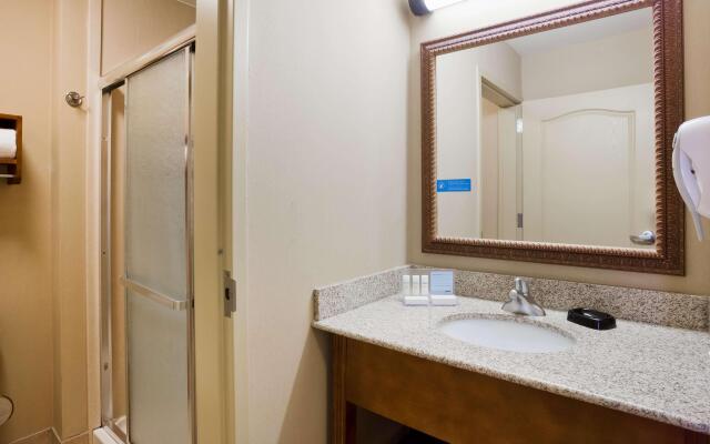 Hampton Inn Fairmont