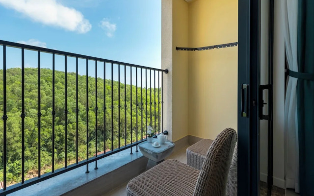 Sunset Hillside Condotel