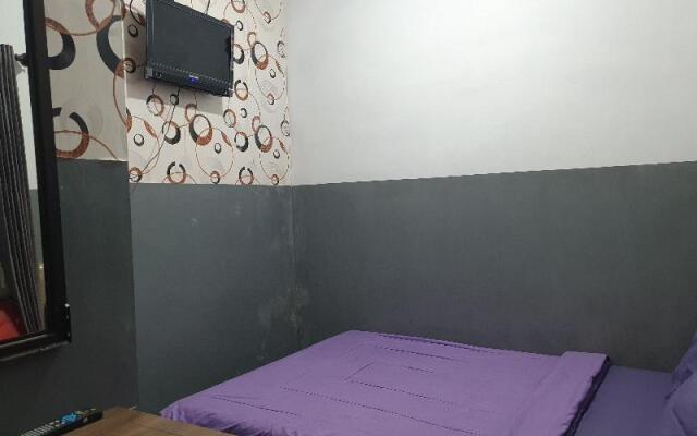 OYO 90368 Batu Adem Guest House