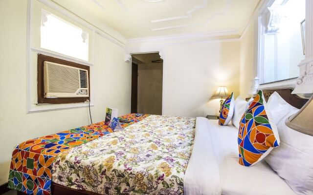 FabHotel Sugan Niwas Palace Bani Park