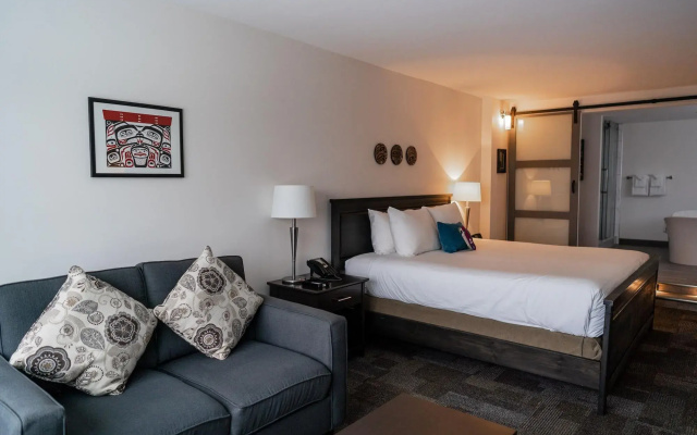 Coast High Country Inn