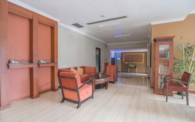 RedDoorz Premium Syariah @ Semarang City Center