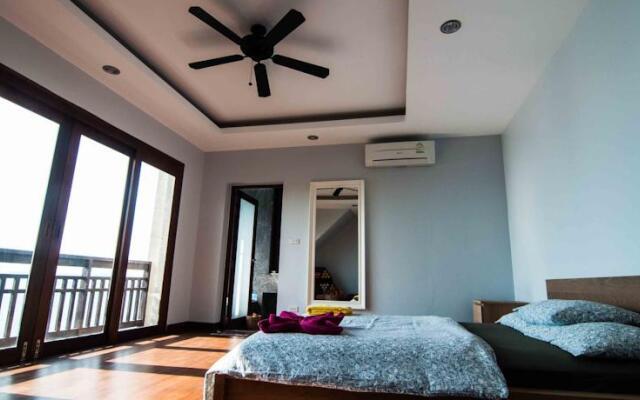 Penn Sunset Villa 9B