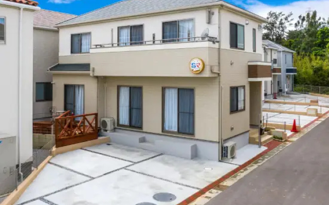 Sr House Yaka