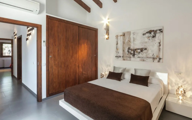 Villa in Muro With Pool and Tramontana Views