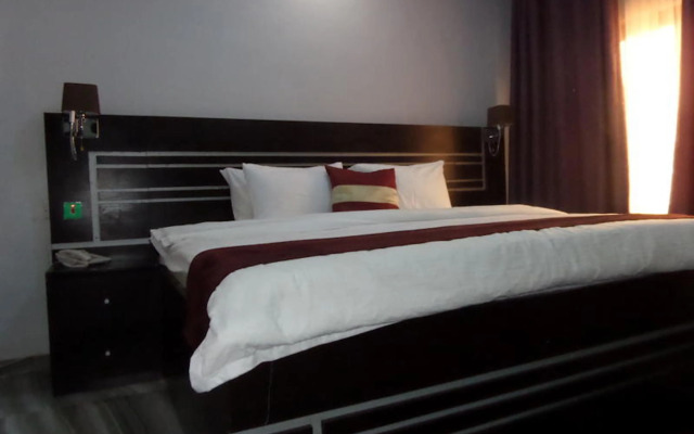 White Court View Hotel