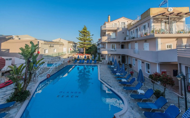 Planos Beach Hotel