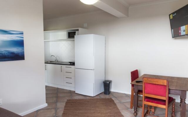 Muizenberg Guestique