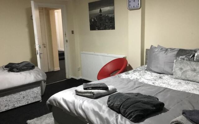 Broadstone House near Glasgow Airport