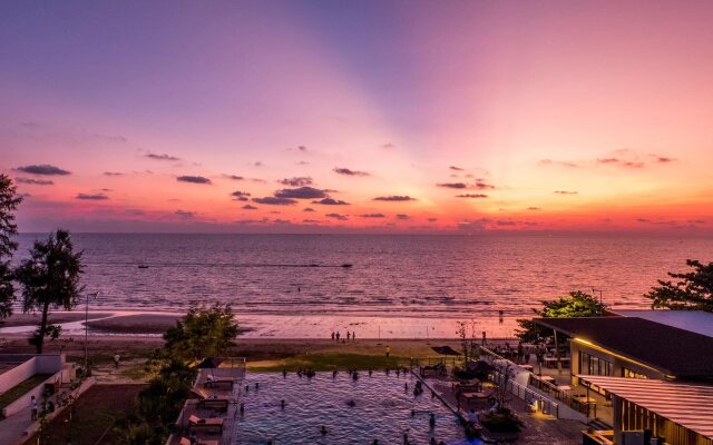 Sand Dunes Chaolao Beach Resort