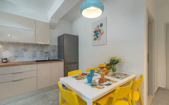 House Polus
