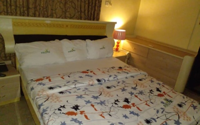 Fullife Hotel