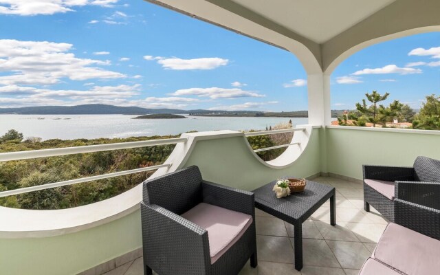 Awesome Home in Pula With 4 Bedrooms and Wifi