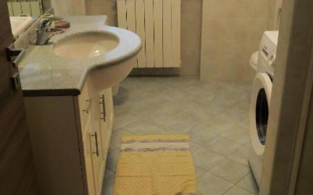 Feel at Home - Casa Alexandra