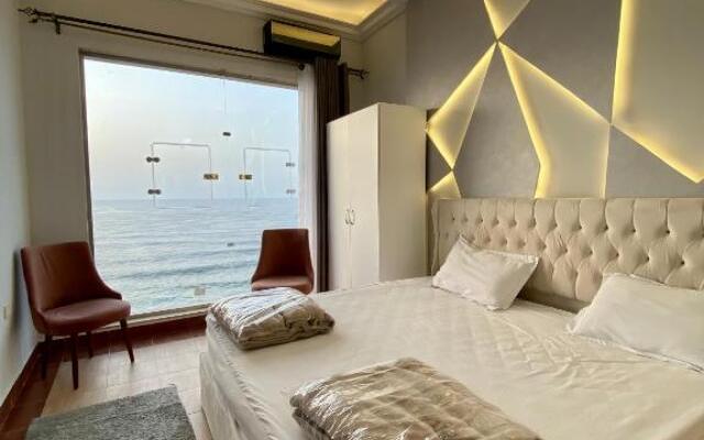 Hyat Suite & Private Rooms
