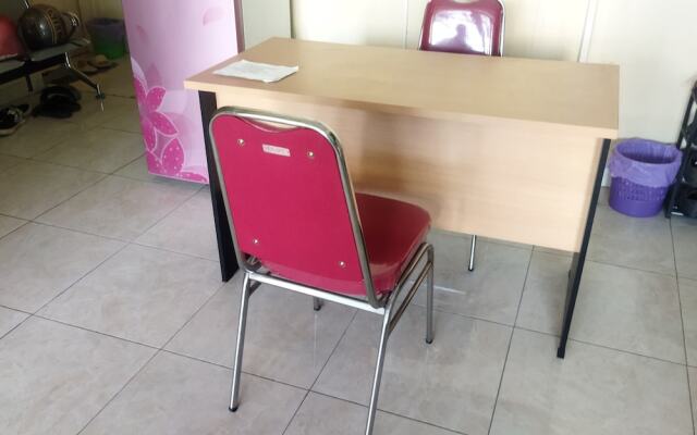 SPOT ON 93442 Widya Homestay SyariahNearBandara Sultan Syarif Kasim II