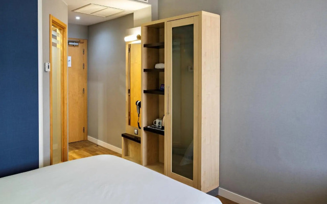 ibis Styles Paris Eiffel Cambronne
