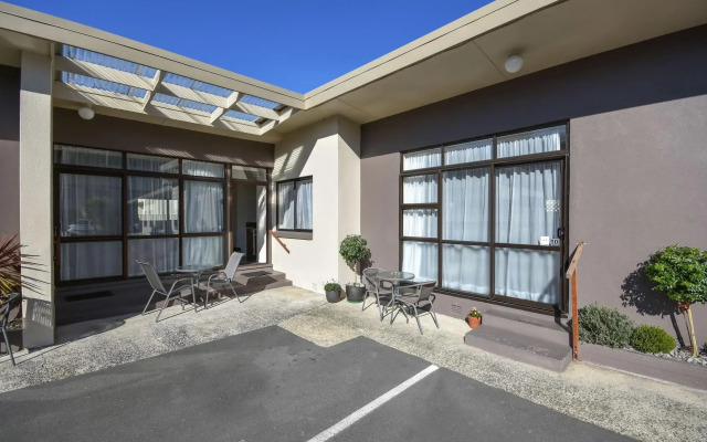 Garden Motel