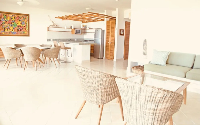 Las Villas Akumal 3B-8 by SkyRun
