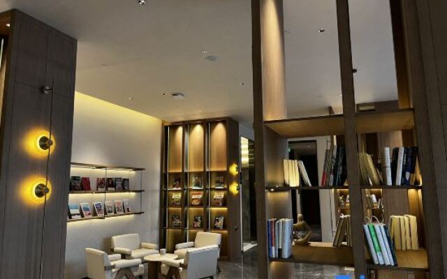 Atour Hotel Shanghai Chongming Dongtan Business Plaza