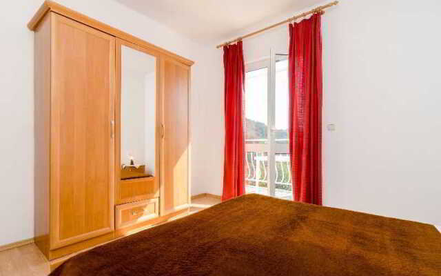 Rosa Apartments
